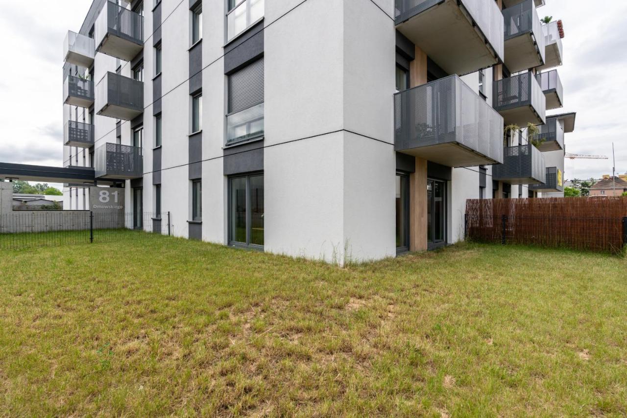 With Garden Dmowskiego 81 By Renters * Poznan