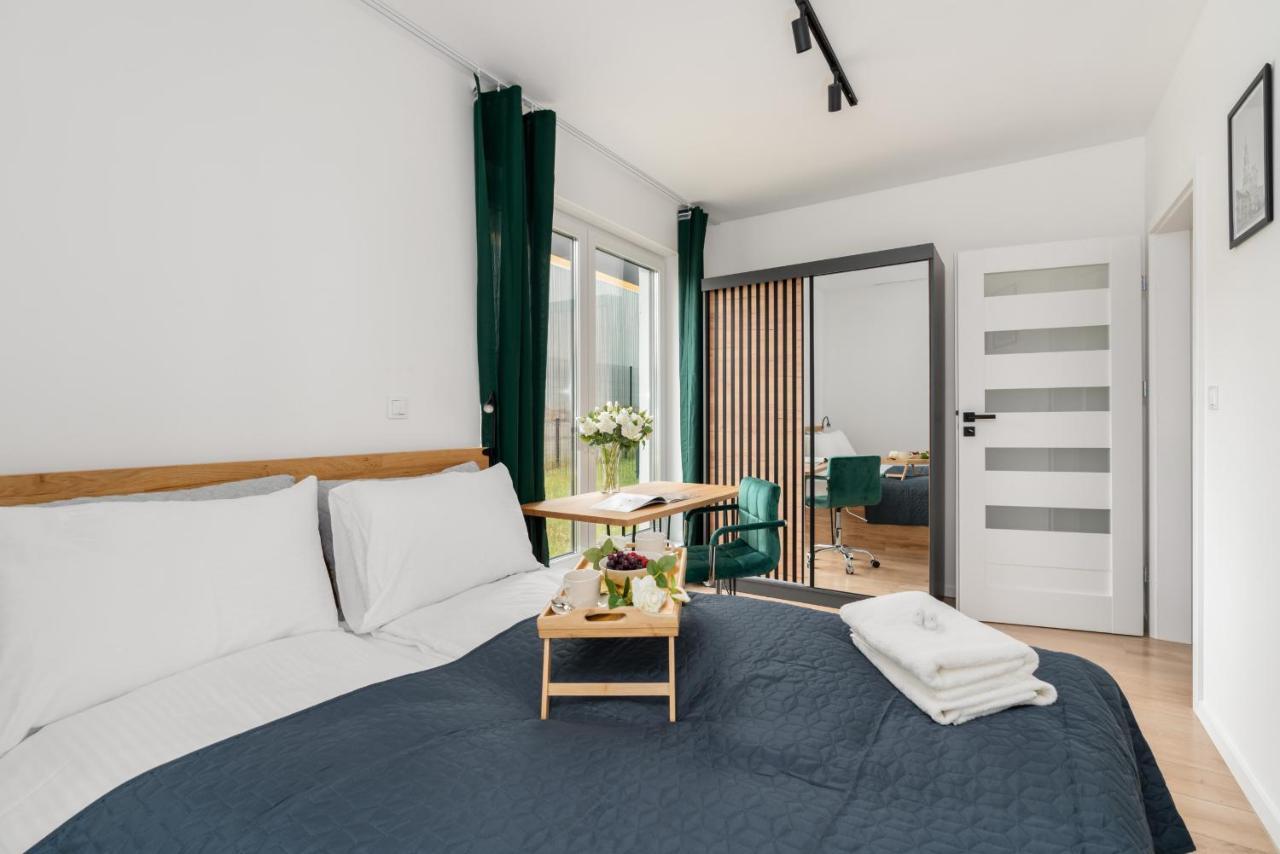 With Garden Dmowskiego 81 By Renters * Poznan