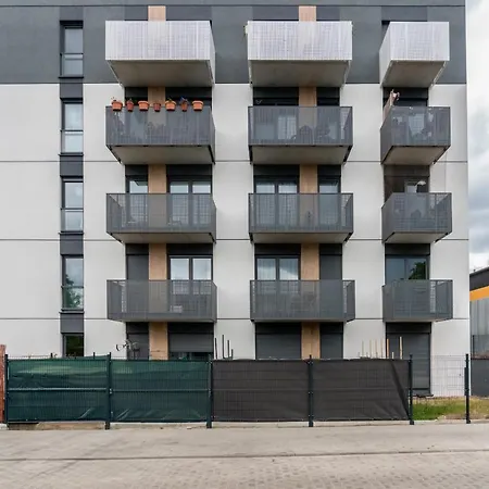 Apartments With Garden Dmowskiego 81 By Noclegi Renters Poznań Zewnętrze zdjęcie