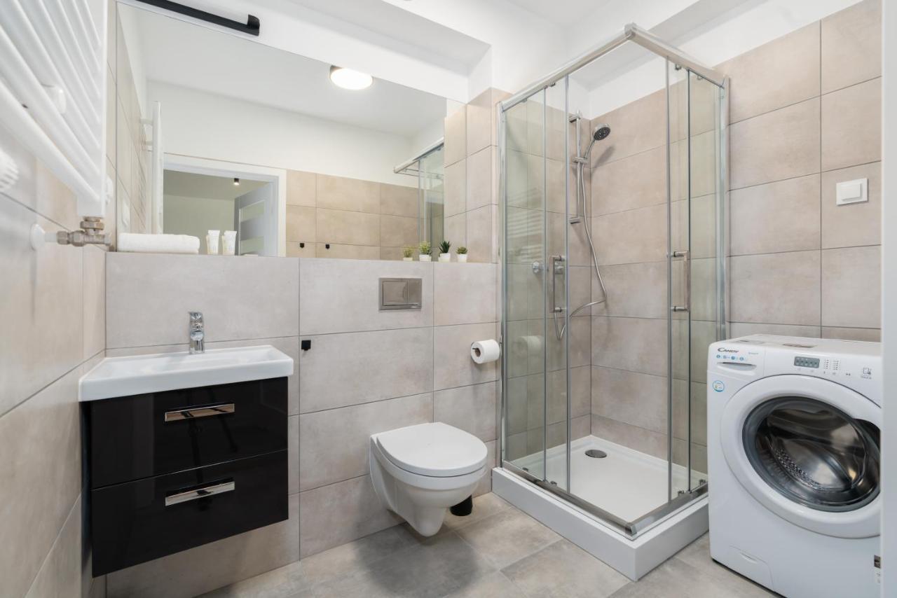 Apartament With Garden Dmowskiego 81 By Renters *